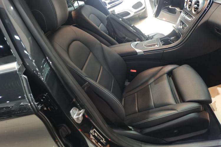 Used Mercedes-Benz C-Class 2020 Facelifted C 260 Estate Right Front Seat