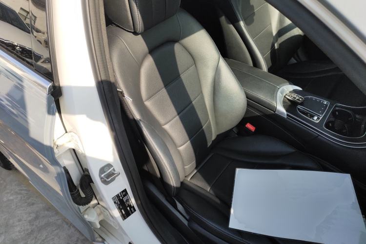 Used Mercedes-Benz C-Class 2020 Restyled C 200 L Fashion Edition Sport Version Right Front Seat