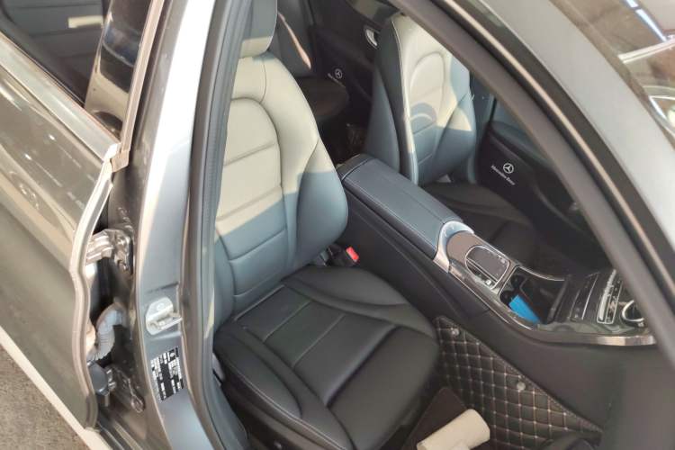 Used Mercedes-Benz C-Class 2020 Restyled C 260 L Sport Edition Right Front Seat