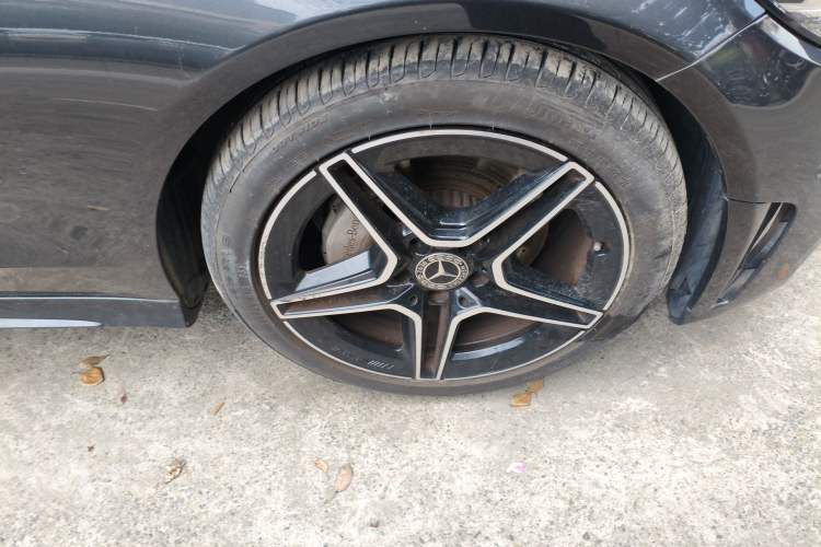 Used Mercedes-Benz C-Class 2020 C 200 Coupe Right Front Wheel Hub