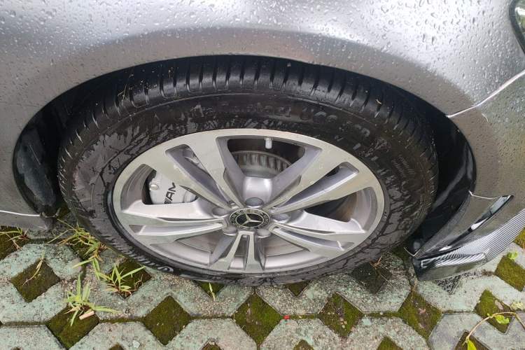 Used Mercedes-Benz C-Class 2020 C 200 L Fashion Edition Sport Version Right Front Wheel Hub