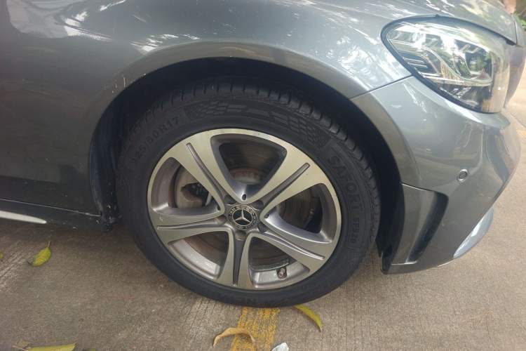 Used Mercedes-Benz C-Class 2020 C 260 L Sport Edition Right Front Wheel Hub