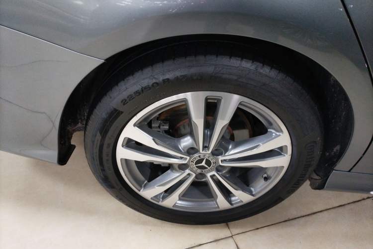 Used Mercedes-Benz C-Class 2020 C 200 L Dynamic Sport Edition Right Rear Wheel Hub