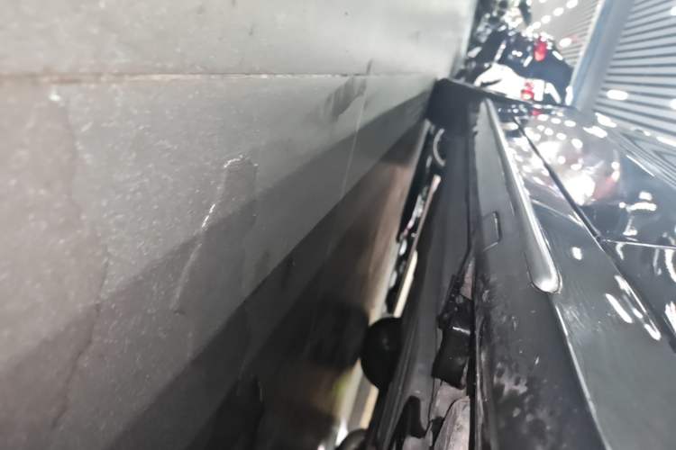 Used Mercedes-Benz C-Class 2020 Restyled C 260 L Sport Edition Right Side Sill