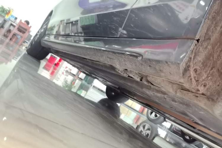 Used Mercedes-Benz C-Class 2020 C 260 Sport Edition Right Side Sill