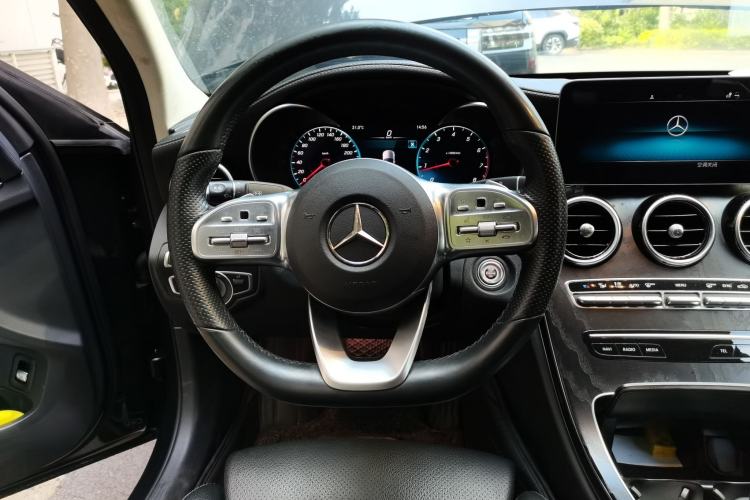 Used Mercedes-Benz C-Class 2020 Updated C 200 L Fashion Edition Steering Wheel