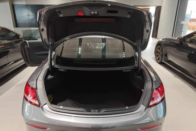 Used Mercedes-Benz C-Class 2020 C 260 Coupe Trunk