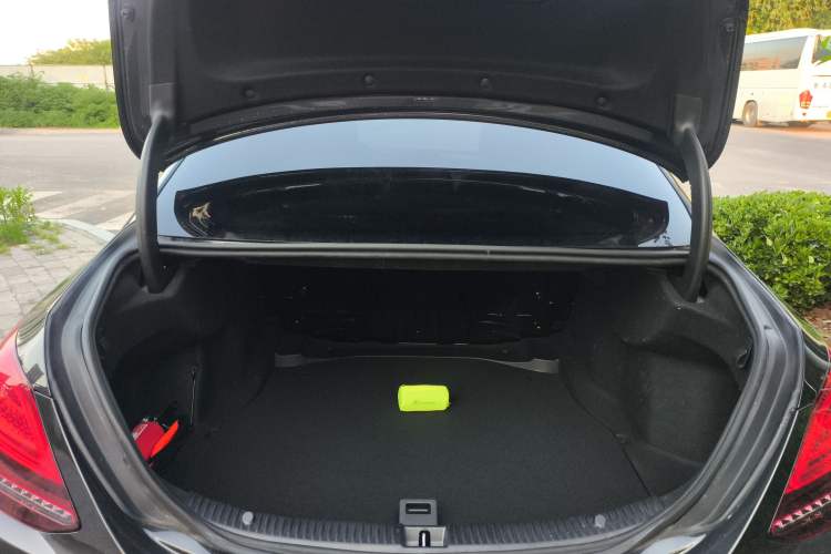 Used Mercedes-Benz C-Class 2020 C 260 Sport Edition Trunk