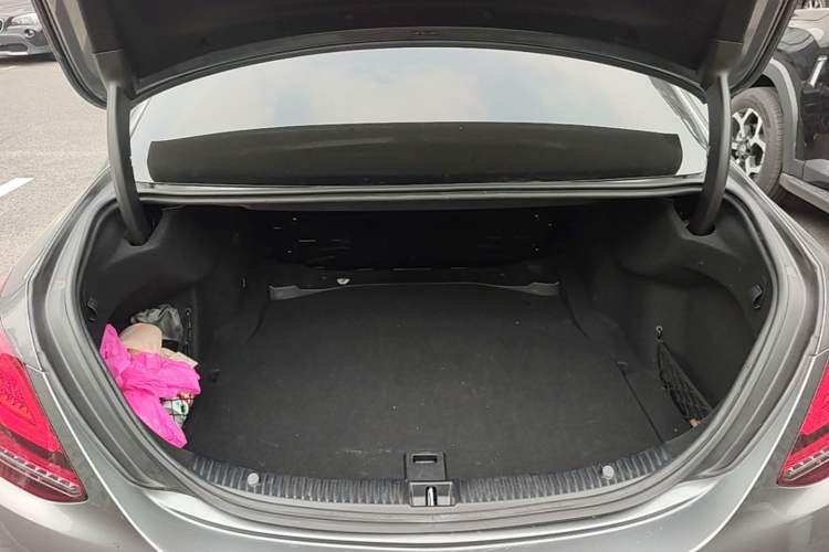 Used Mercedes-Benz C-Class 2020 Restyled C 260 Sport Edition Trunk
