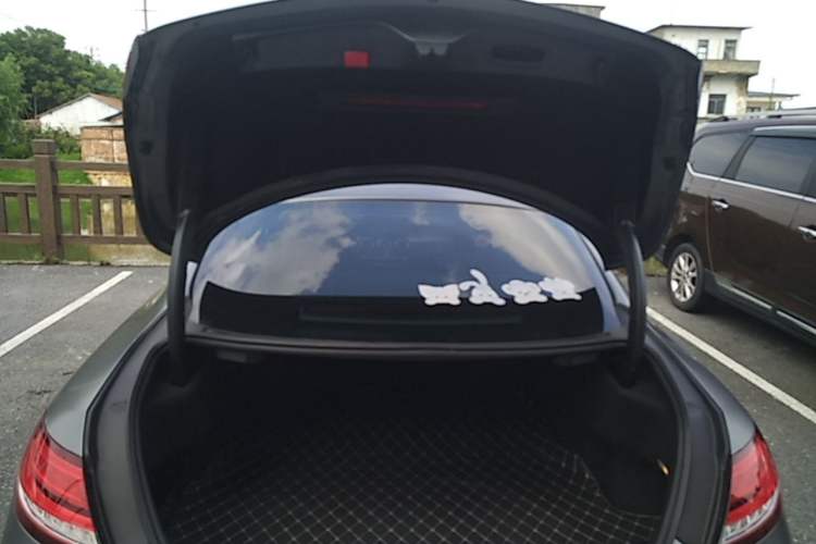 Used Mercedes-Benz C-Class 2020 C 260 Coupe Trunk