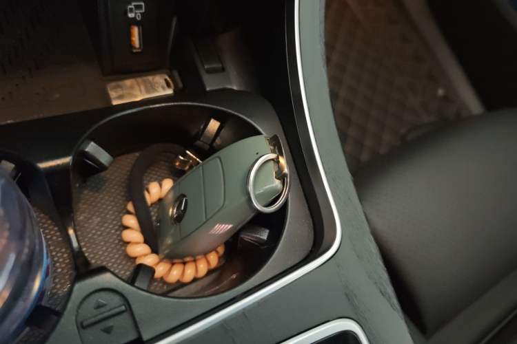 Used Mercedes-Benz C-Class 2020 Restyled C 260 L Sport Edition Vehicle Key