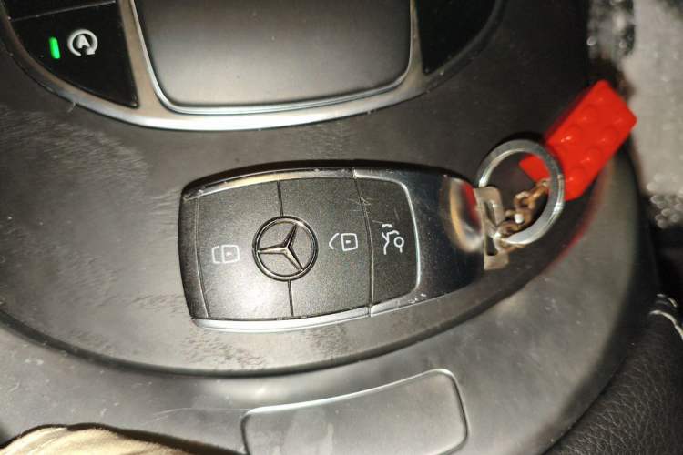 Used Mercedes-Benz C-Class 2020 C 260 L Sport Edition Vehicle Key