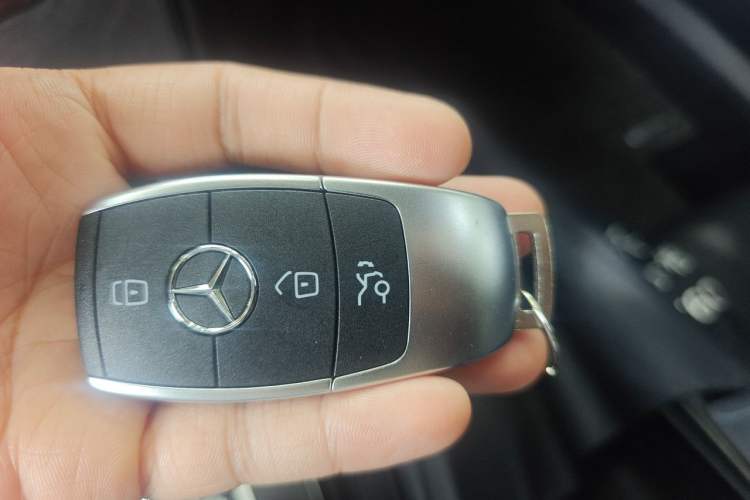 Used Mercedes-Benz C-Class 2020 C 260 L Sport Edition Vehicle Key