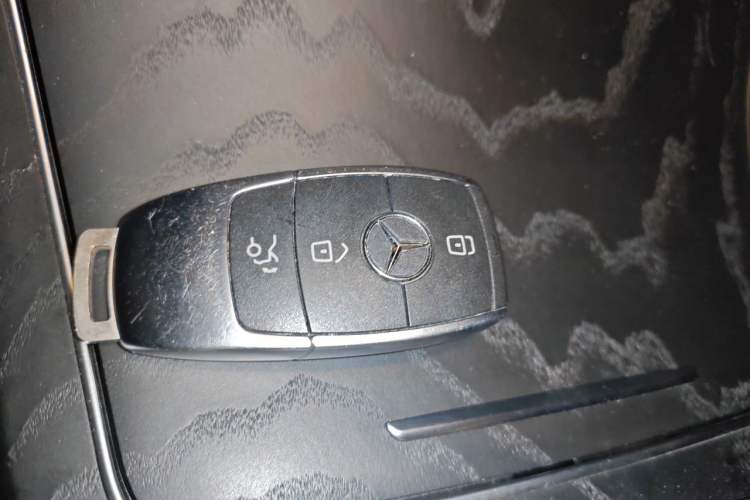 Used Mercedes-Benz C-Class 2020 Updated C 200 L Fashion Edition Vehicle Key