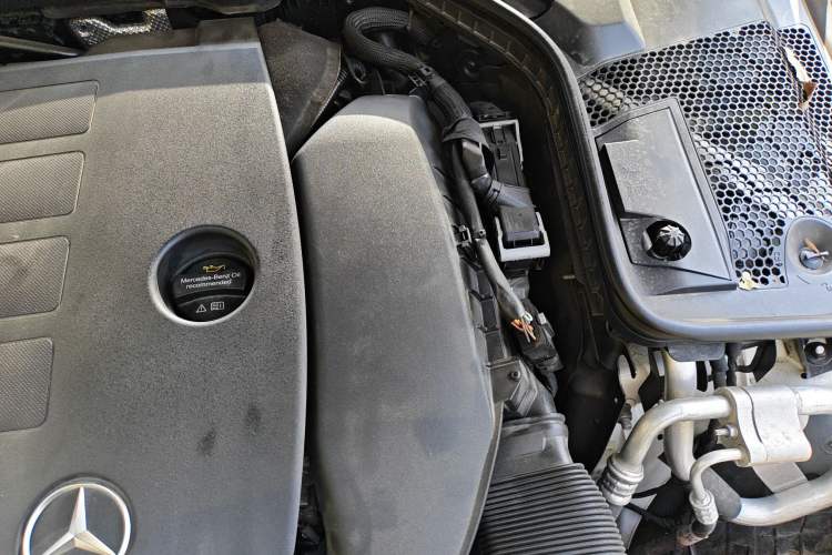 Used Mercedes-Benz C-Class 2020 C 260 Coupe Engine Bay Left