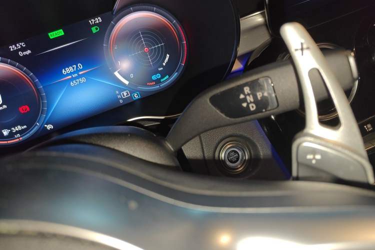 Used Mercedes-Benz C-Class 2020 Restyled C 260 Sport Edition Gear Lever