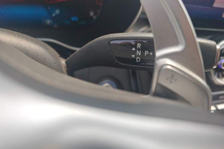 Used Mercedes-Benz C-Class 2020 C 260 L Sport Edition Gear Lever