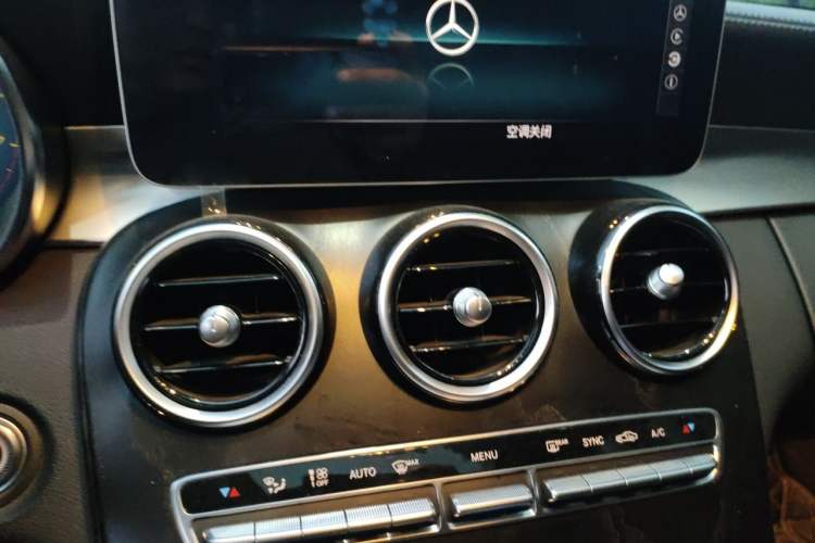 Used Mercedes-Benz C-Class 2020 Restyled C 200 L Fashion Edition Sport Version Audio And AC Panel
