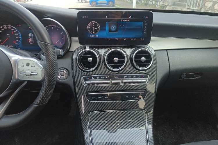 Used Mercedes-Benz C-Class 2020 C 260 Sport Edition Audio And AC Panel