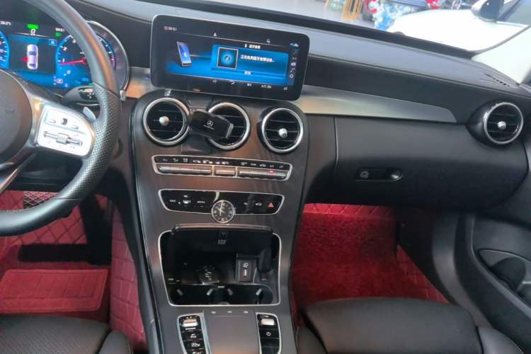 Used Mercedes-Benz C-Class 2020 Restyled C 260 L Sport Edition Audio And AC Panel