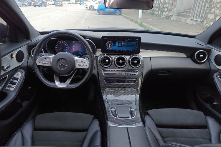 Used Mercedes-Benz C-Class 2020 C 260 Sport Edition Center Console