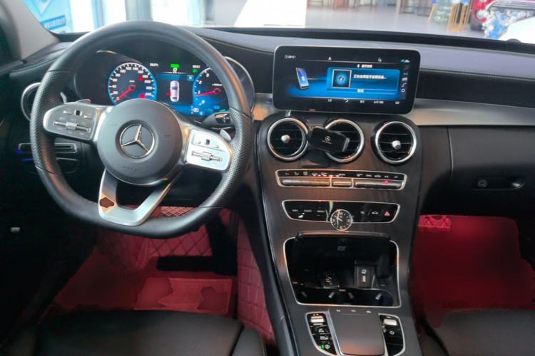 Used Mercedes-Benz C-Class 2020 Restyled C 260 L Sport Edition Center Console