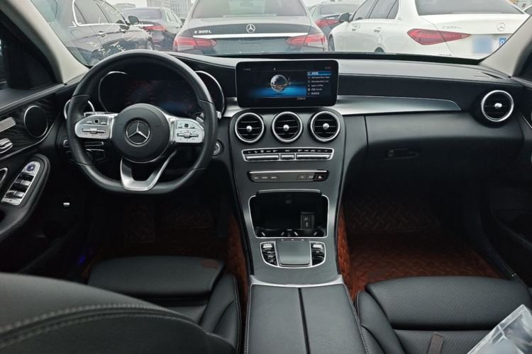 Used Mercedes-Benz C-Class 2020 Restyled C 260 L Sport Edition Center Console