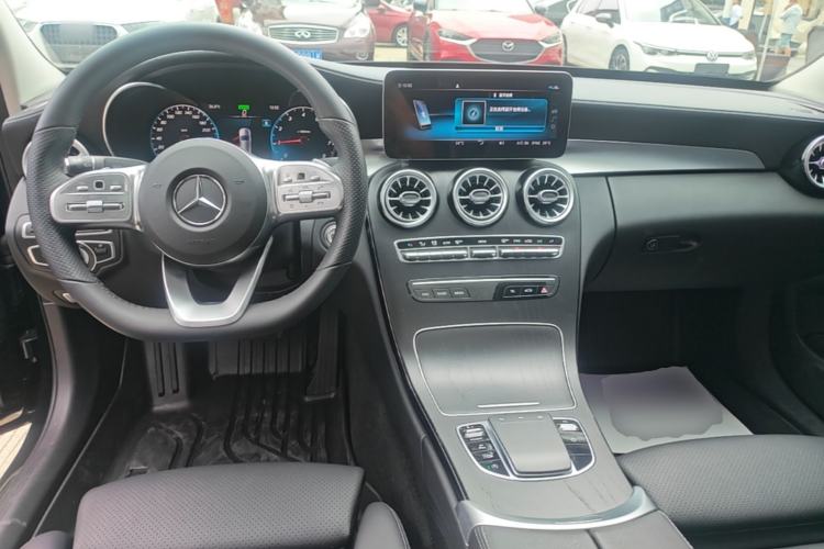 Used Mercedes-Benz C-Class 2020 Restyled C 260 L Sport Edition Center Console