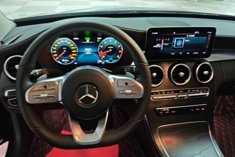 Used Mercedes-Benz C-Class 2020 C 260 L Sport Edition Center Console