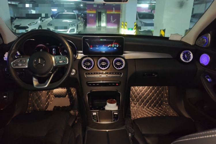 Used Mercedes-Benz C-Class 2020 Restyled C 200 L Fashion Edition Sport Version Center Console