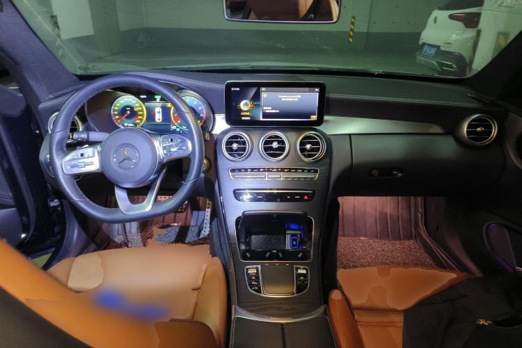 Used Mercedes-Benz C-Class 2020 C 260 Coupe Center Console