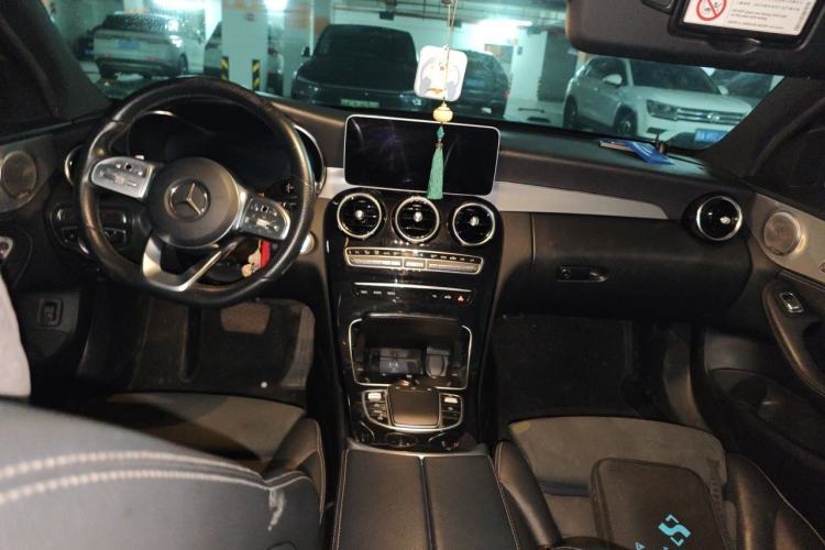 Used Mercedes-Benz C-Class 2020 Restyled C 260 Sport Edition Center Console