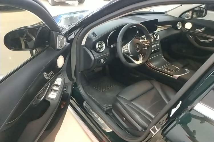Used Mercedes-Benz C-Class 2020 C 200 L Fashion Edition Sport Version Driver Seat