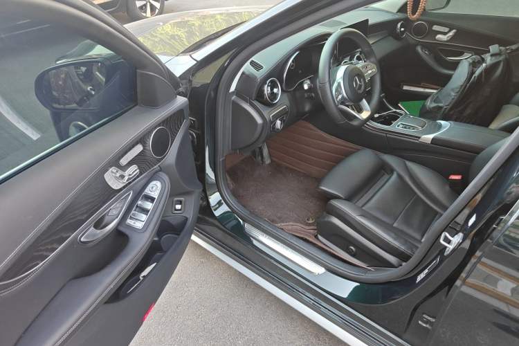 Used Mercedes-Benz C-Class 2020 Restyled C 260 L Sport Edition Driver Seat