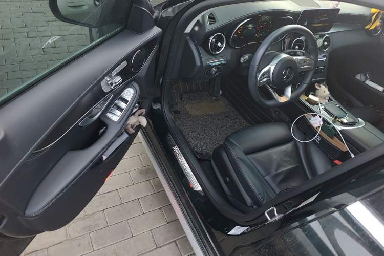 Used Mercedes-Benz C-Class 2020 Restyled C 260 L Sport Edition Driver Seat