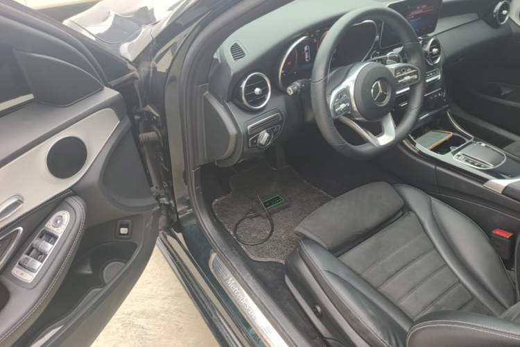 Used Mercedes-Benz C-Class 2020 Restyled C 260 Sport Edition Driver Seat