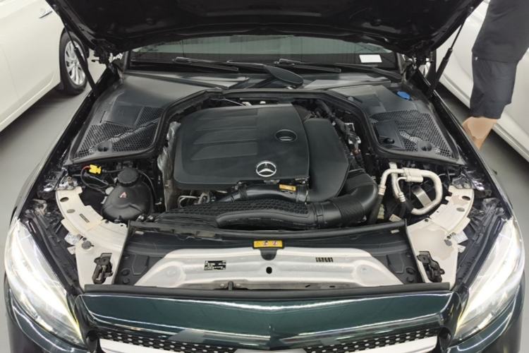 Used Mercedes-Benz C-Class 2020 Restyled C 200 L Fashion Edition Sport Version Engine Bay