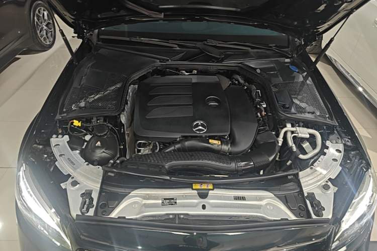 Used Mercedes-Benz C-Class 2020 Restyled C 200 L Fashion Edition Sport Version Engine Bay
