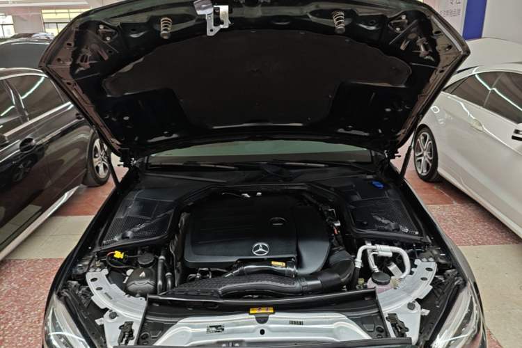 Used Mercedes-Benz C-Class 2020 C 260 L Sport Edition Engine Bay