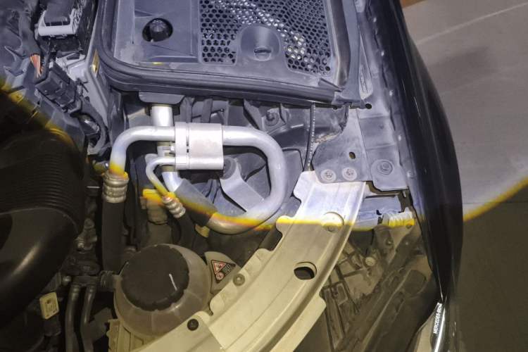 Used Mercedes-Benz C-Class 2020 C 260 L Sport Edition Engine Bay Left