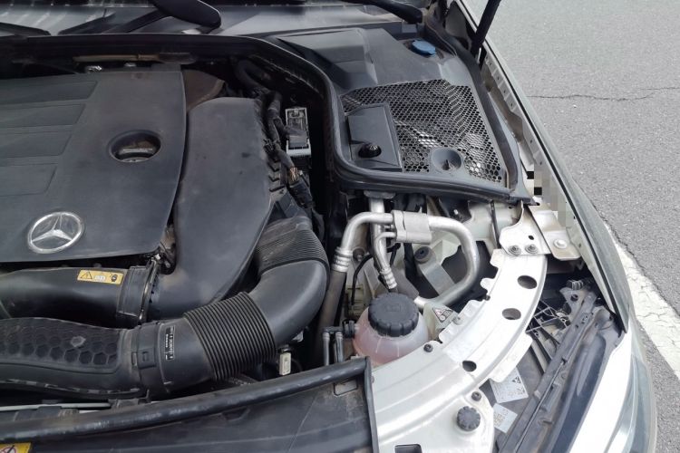 Used Mercedes-Benz C-Class 2020 C 260 Coupe Engine Bay Left