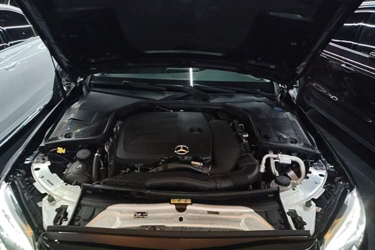 Used Mercedes-Benz C-Class 2020 C 260 L Sport Edition Engine Bay