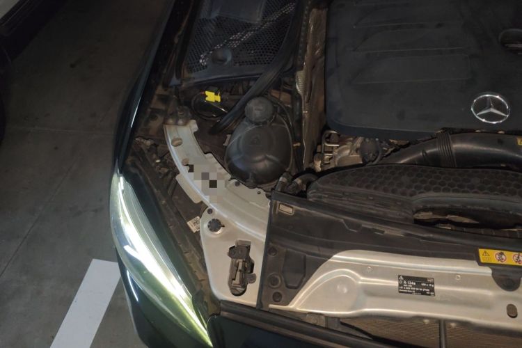 Used Mercedes-Benz C-Class 2020 Restyled C 200 L Fashion Edition Sport Version Engine Bay Right