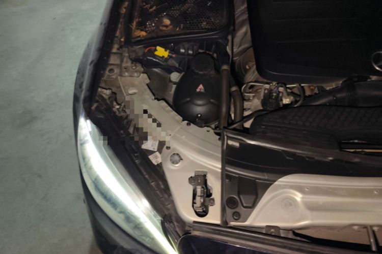 Used Mercedes-Benz C-Class 2020 C 260 Coupe Engine Bay Right