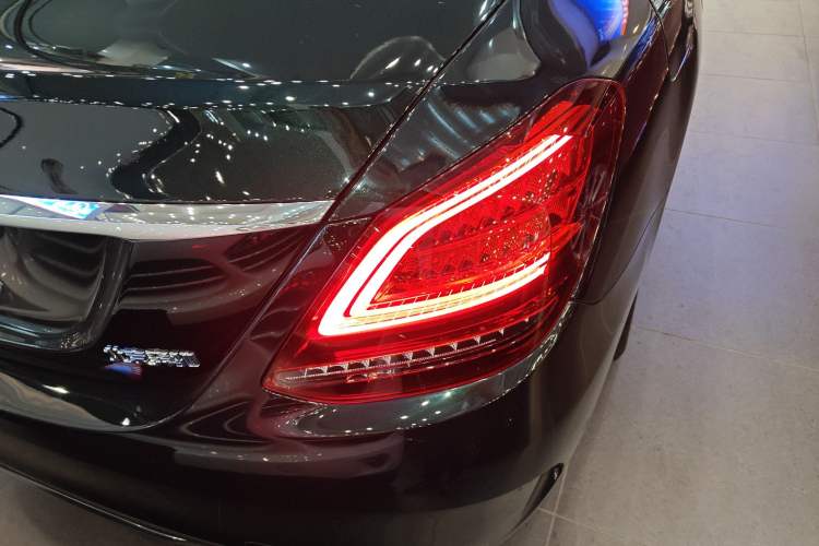 Used Mercedes-Benz C-Class 2020 C 200 L Fashion Edition Sport Version Exterior 3