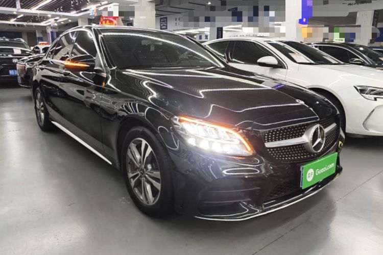 Used Mercedes-Benz C-Class 2020 Restyled C 200 L Fashion Edition Sport Version Front Right 45 Deg