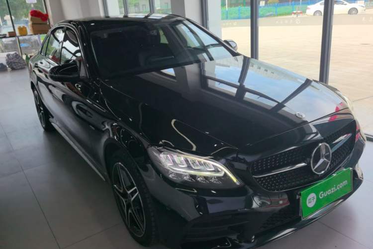 Used Mercedes-Benz C-Class 2020 Restyled C 260 L Sport Edition Front Right 45 Deg
