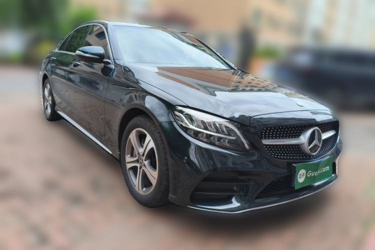Used Mercedes-Benz C-Class 2020 Restyled C 260 L Sport Edition Front Right 45 Deg
