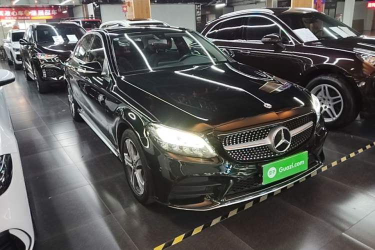 Used Mercedes-Benz C-Class 2020 C 260 L Sport Edition Front Right 45 Deg