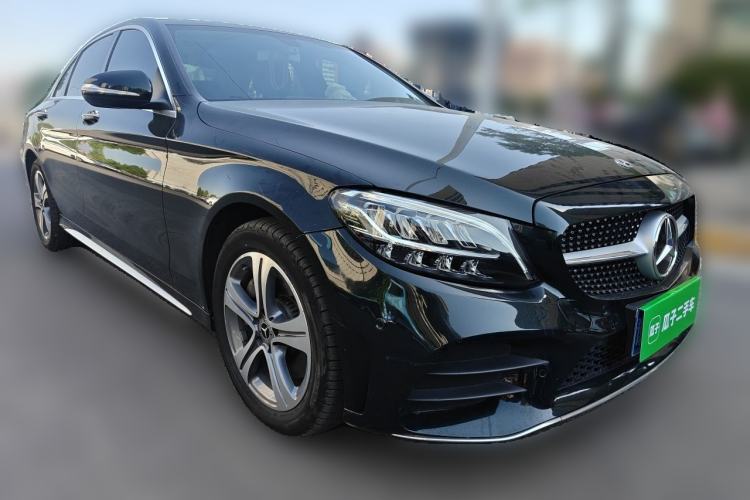 Used Mercedes-Benz C-Class 2020 Restyled C 260 L Sport Edition Front Right 45 Deg